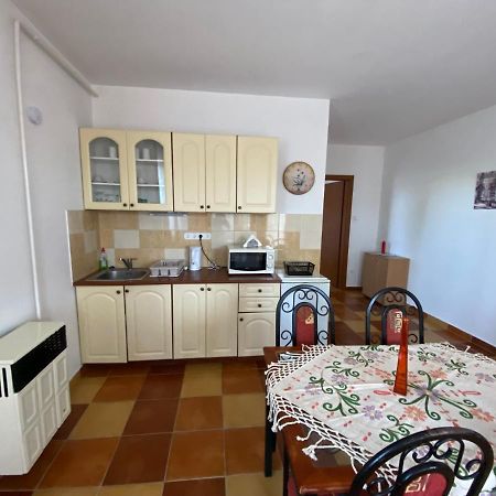 Gabi Lux Apartman Apartment Hajduszoboszlo Exterior photo