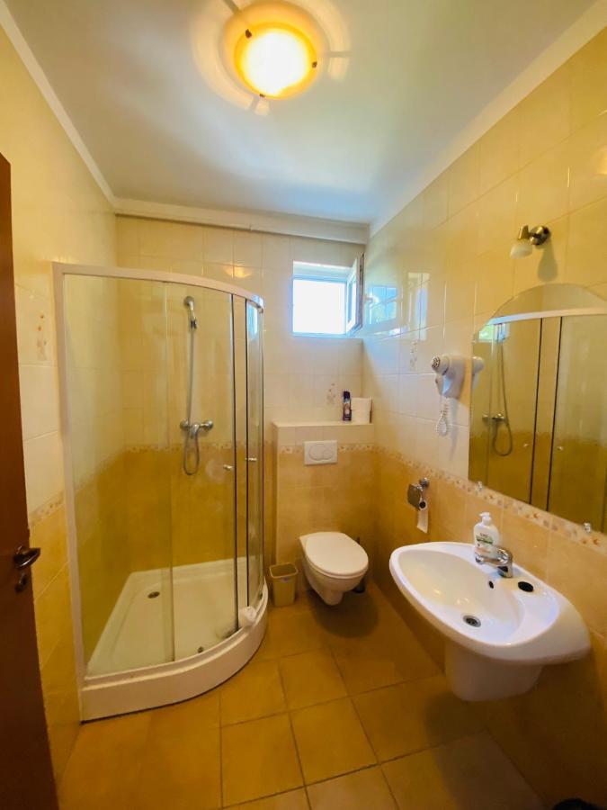 Gabi Lux Apartman Apartment Hajduszoboszlo Exterior photo